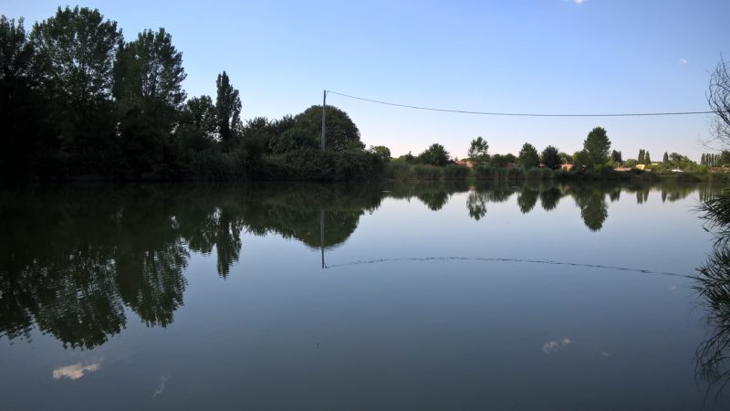L'alba sul Loch Ness